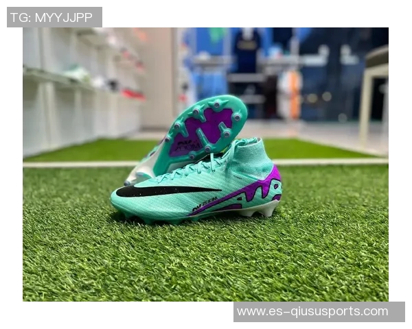 足球鞋刺客十代全新升级助力球场表现提升你的竞技水平与舒适体验